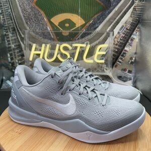 Nike Kobe VIII 8 Wolf Grey Men’s Size 8.5 Basketball Sneakers